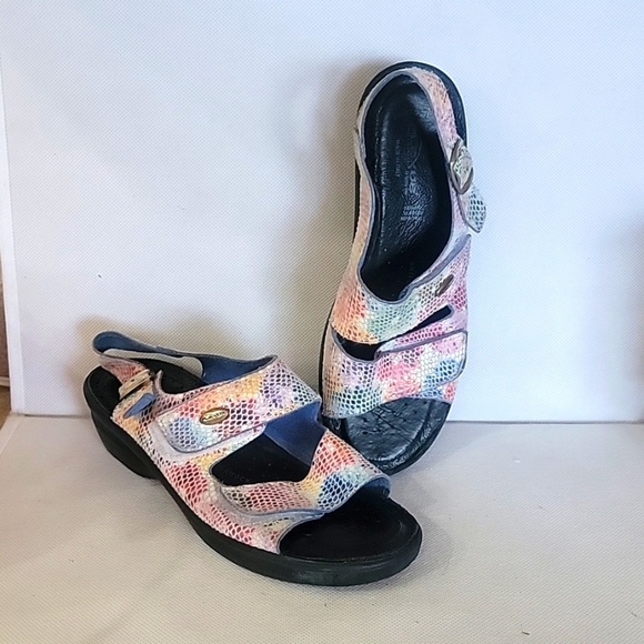 Spring Step Shoes - Flexus Anatomic Coloful Leather Sandal by Spring Step  (US‎ 8 or EURO 39)